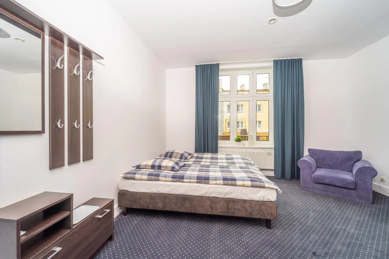 Homestay Za Zielonymi Drzwiami Sopot